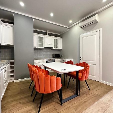Gagarin Plaza Stylish Apartment Odesa Exterior foto
