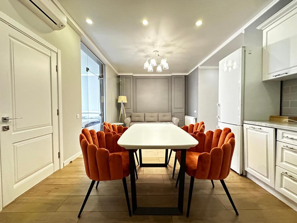 Gagarin Plaza Stylish Apartment Odesa Exterior foto